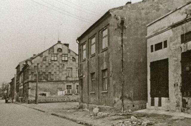 Klaipėdos akvarelės: namai ir žmonės (436)