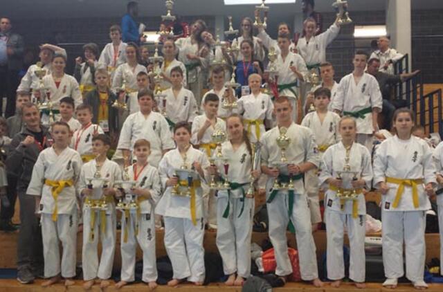 Šveicarijos čempionate - shodaniečių pergalės