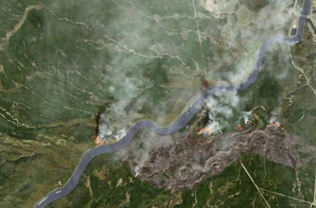 Kanada: Albertos provincijoje sudegė apie 1,6 tūkstančio namų