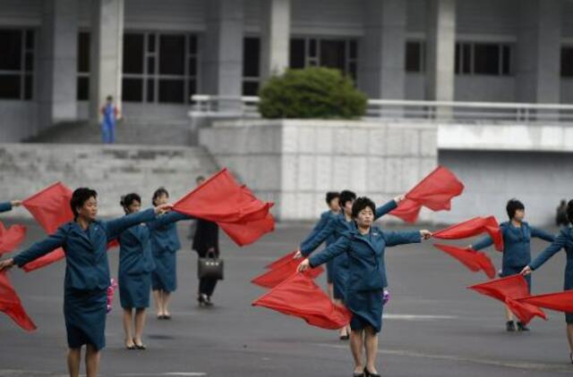 Šiaurės Korėja rengia pirmąjį per beveik 40 metų Darbininkų partijos suvažiavimą