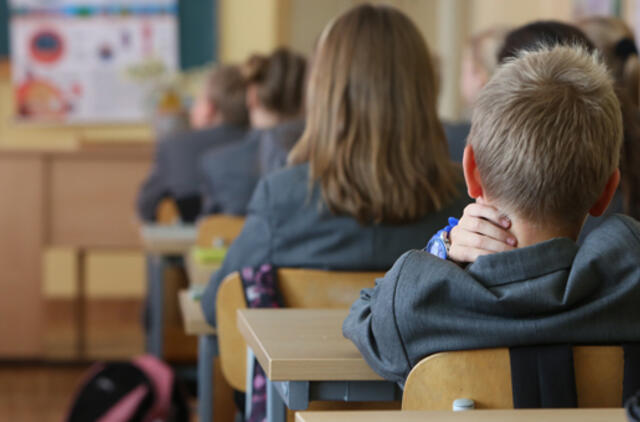 Valstybės kontrolė: pedagogų kvalifikacijai tobulinti išleidžiami milijonai, tačiau moksleivių pasiekimai negerėja