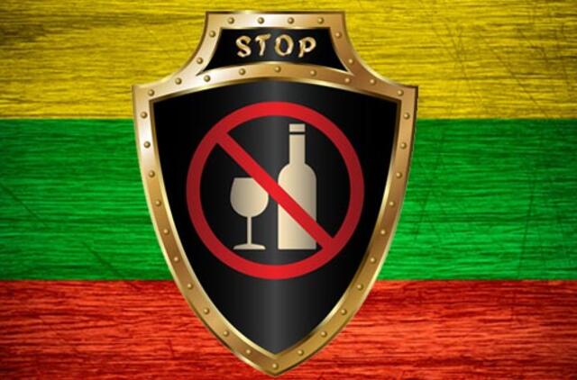 Visuomenininkai VRK įteikė per 61 tūkst. piliečių parašų už alkoholio prieinamumo ribojimą