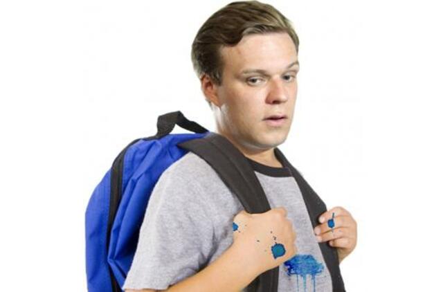 Anūkas pagautas nusirašinėjantis