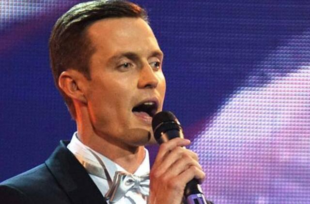 „el Fuego“ kartu su daina pristato naują grupės narį