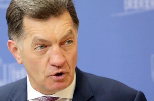 Premjeras nepritaria tam, kad juridiniai asmenys remtų politines partijas