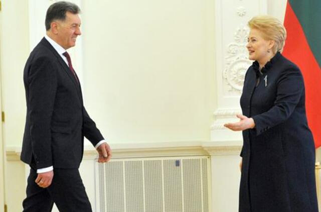 Premjeras sako jau mėnesį nesusitikęs su prezidente aptarti darbinių klausimų