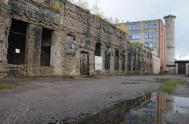 Klaipėdoje griaus senus sandeliukus