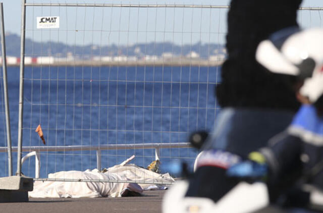 Šalies vadovai reiškia užuojautą dėl teroro išpuolio Nicoje