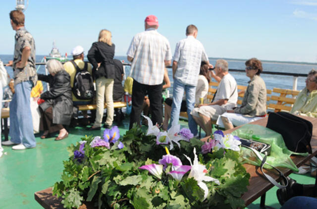 Vėl plukdys į jūrą