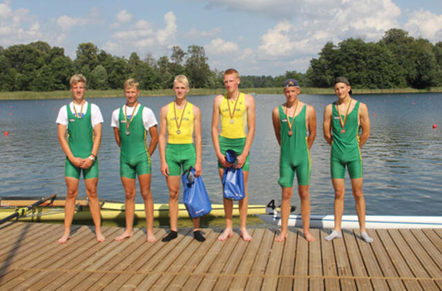 Jaunių irkluotojų pergalės