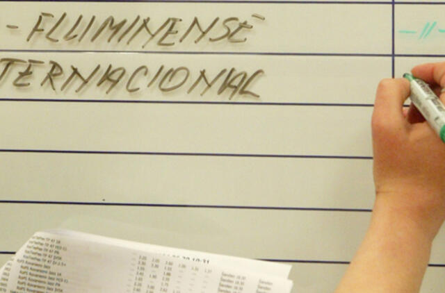 Mergina apvogė lažybų bendrovę?