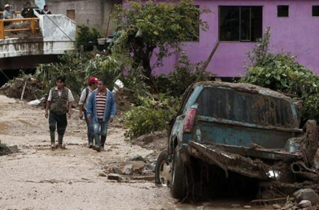 Nuošliaužos Meksikoje pražudė 38 žmones, formuojasi nauja audra