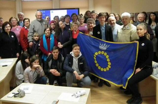 Palangos istorija ir išmanios technologijos suartino jaunimą su senjorais