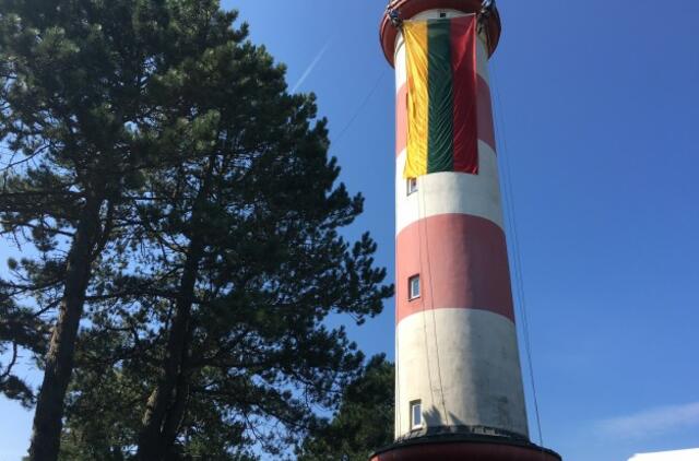 Pirmąsyk atvertas Nidos švyturys pritraukė šimtus lankytojų