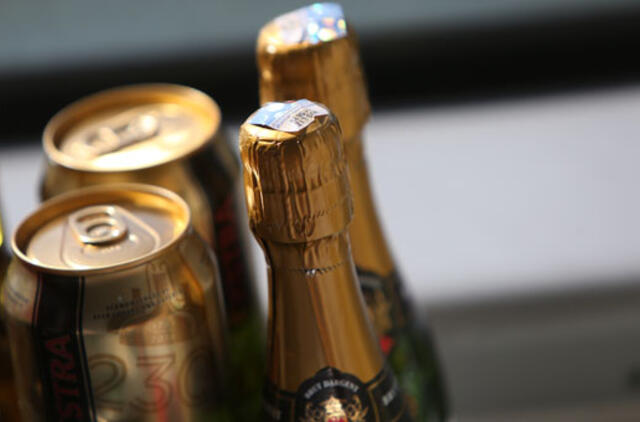 Pirmąjį pusmetį alkoholinių gėrimų pirkta 4 procentais mažiau – rinka toliau ritasi žemyn