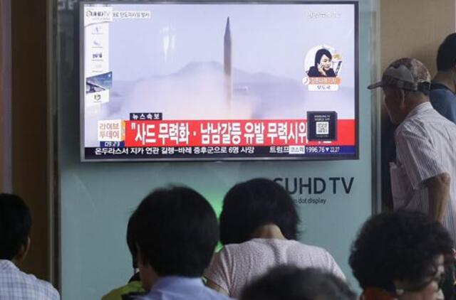 Šiaurės Korėja paleido dar vieną balistinę raketą