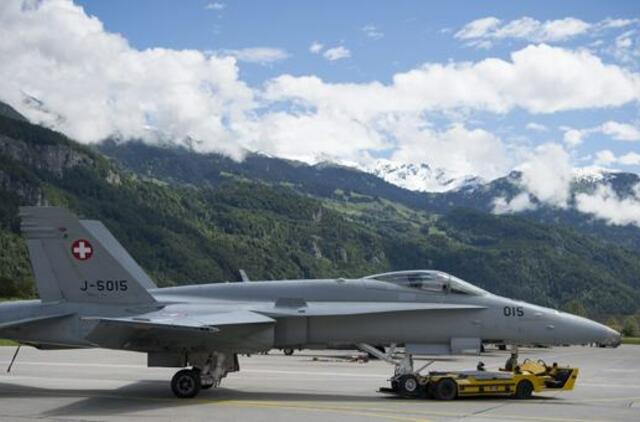 Šveicarijoje rastos dingusio lėktuvo nuolaužos