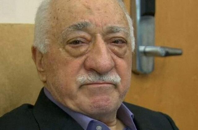 Turkijai išdavus arešto orderį suimti Fetulą Giuleną, šis griežtai sukritikavo Turkijos teismų sistemą