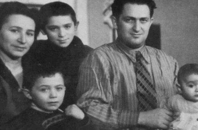 Klaipėdos akvarelės: namai ir žmonės (457)