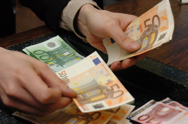 „Paysera“ teigia sustabdžiusi didelio masto aferą - finansines piramides