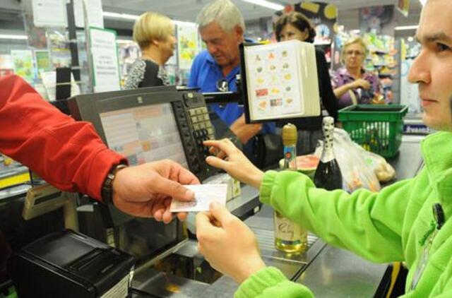 Perkant alkoholį dokumento reikės ne visiems