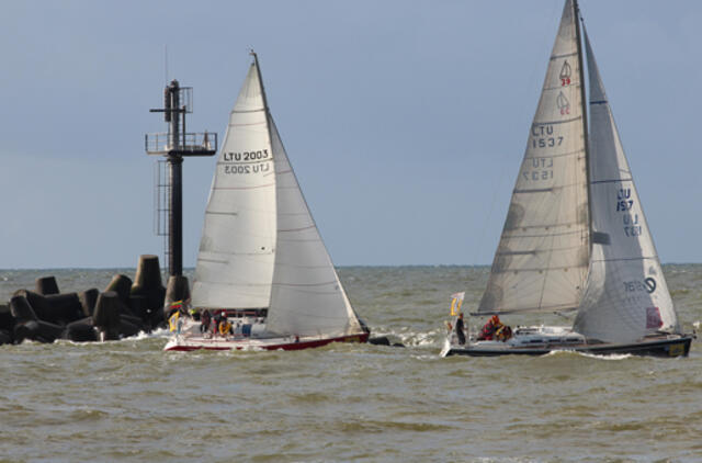 Boja paklaidino buriuotojus