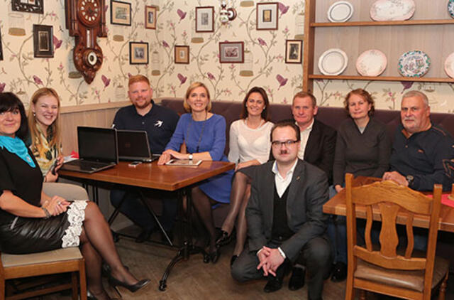 Lyderiaujančios partijos: žmonės nori pokyčių