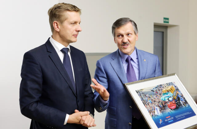 Apdovanoti Jūros šventės eisenos „pirmūnai“