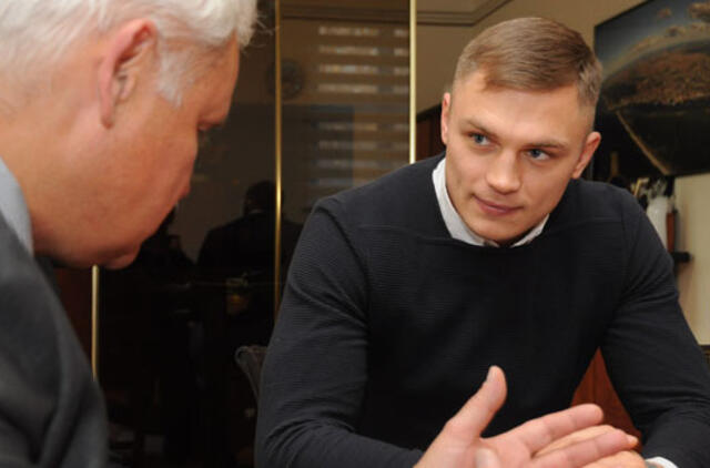 Meras pagerbė kovotoją Sergejų Maslobojevą