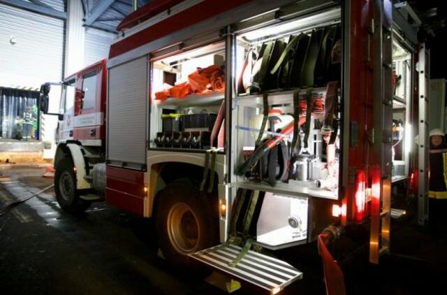 Klaipėdos „Akropolyje“ šiąnakt vyko priešgaisrinės pratybos