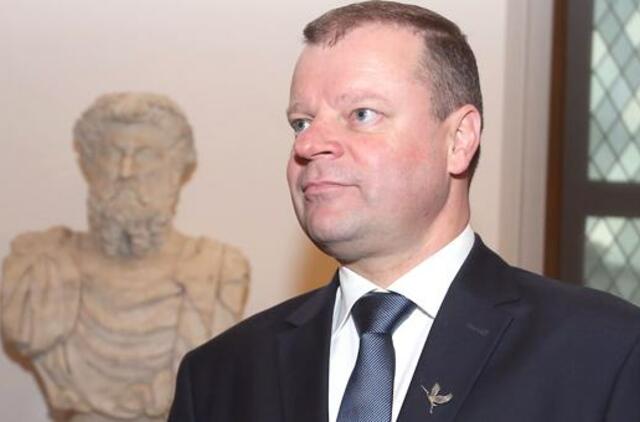 Saulius Skvernelis per oficialius susitikimus žada kalbėti lietuviškai