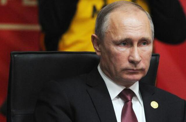 Vladimiras Putinas sako norįs normalizuoti santykius su JAV