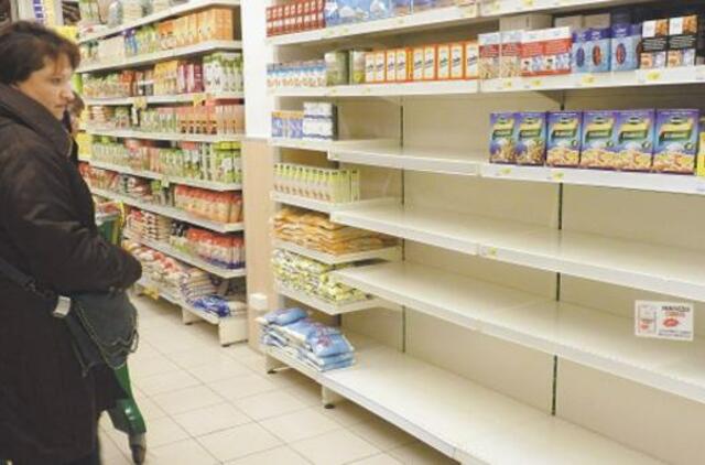 Kaimuose tuoj gali nelikti parduotuvių