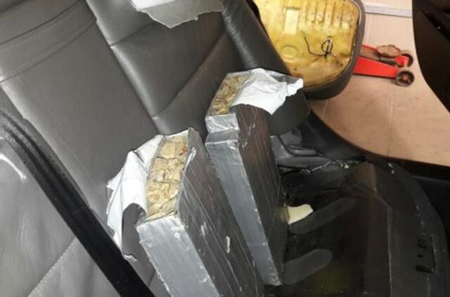 Klaipėdiečio automobilyje - kontrabandinis gintaras