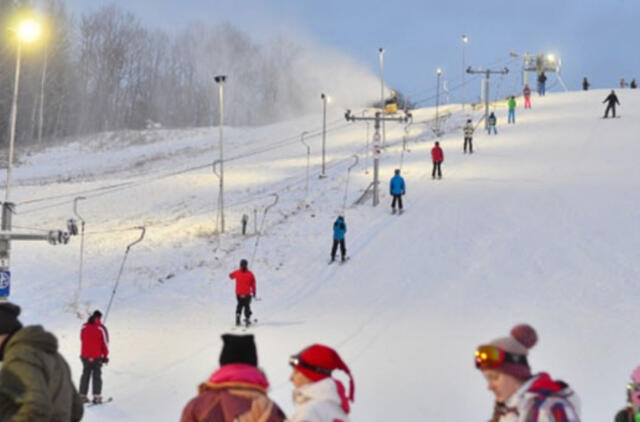 Atsinaujinęs Utrių kalnas vėl kviečia slidininkus