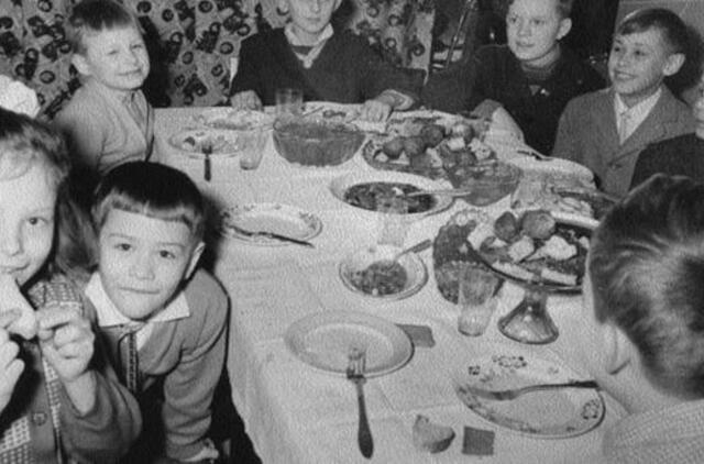 Klaipėdos akvarelės: namai ir žmonės (473)