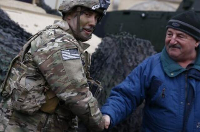 Lenkijos vyriausybė pasveikino į šalį atsiųstus JAV karius