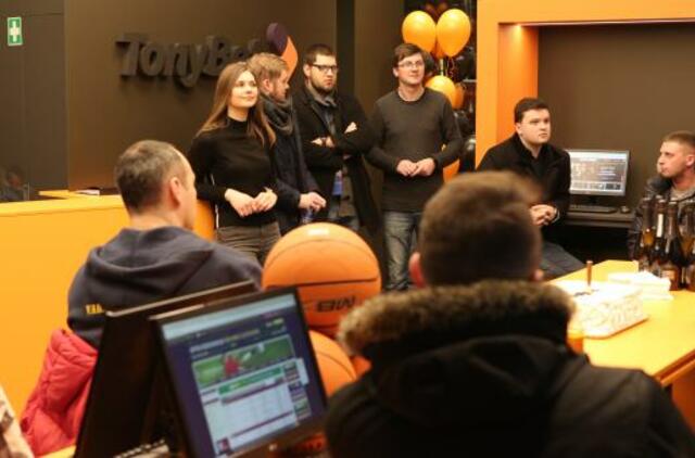 Naujojo “TonyBet” lažybų punkto atidarymas sutraukė būrį sporto aistruolių