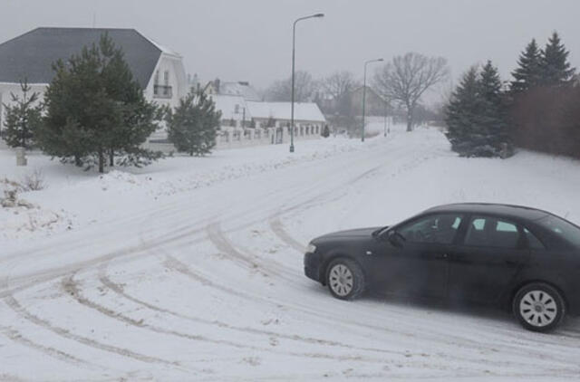 Privertė nustatyti gatvių asfaltavimo prioritetus