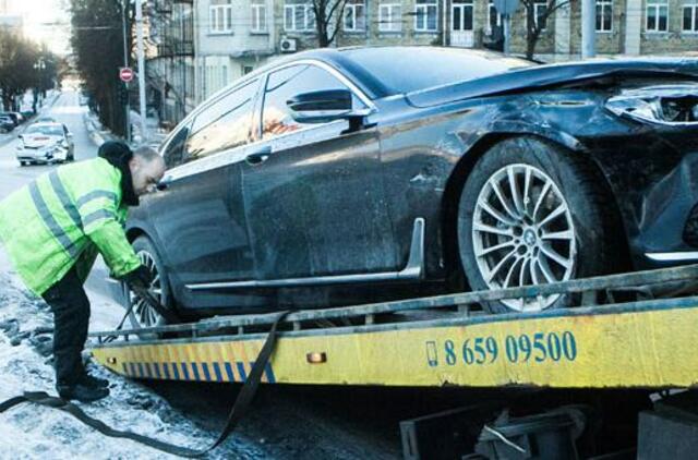 Seimo pirmininko kortežas pateko į avariją