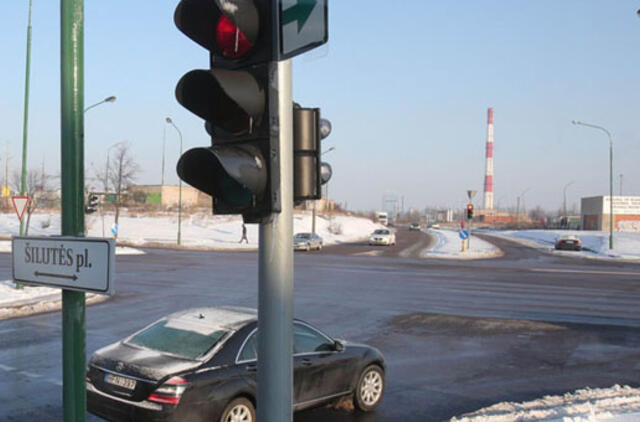 Šviesoforai ir patys stringa, ir yra stabdomi