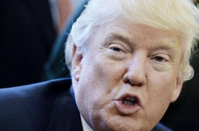 Donaldas Trampas nedalyvaus tradicinėje Baltųjų rūmų žurnalistų vakarienėje