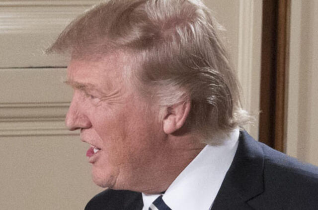 Donaldas Trampas nutraukė pokalbį telefonu su Australijos premjeru