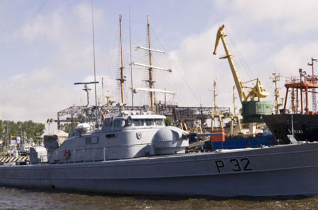 Kaip panaudoti nurašomus karinius laivus?