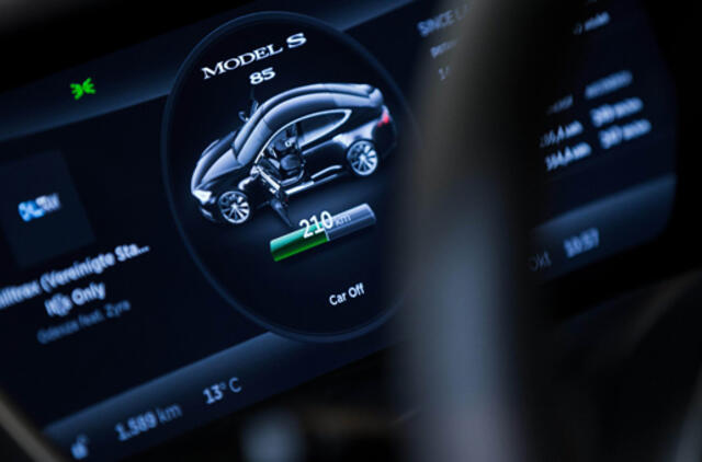 Kas prisiims atsakomybę už bepiločio automobilio avariją?