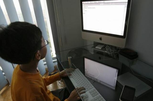 Minint saugesnio interneto dieną – patarimai jauniesiems vartotojams