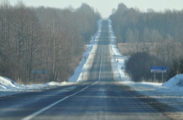 Pagrindiniai šalies keliai daugiausia sausi