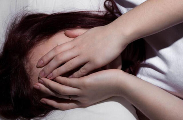 Paralyžiuojantis miegas - siaubingų košmarų priežastis?
