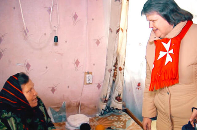 Maltiečių paslaugos vienišiems senukams nesibaigia karštos sriubos atvežimu