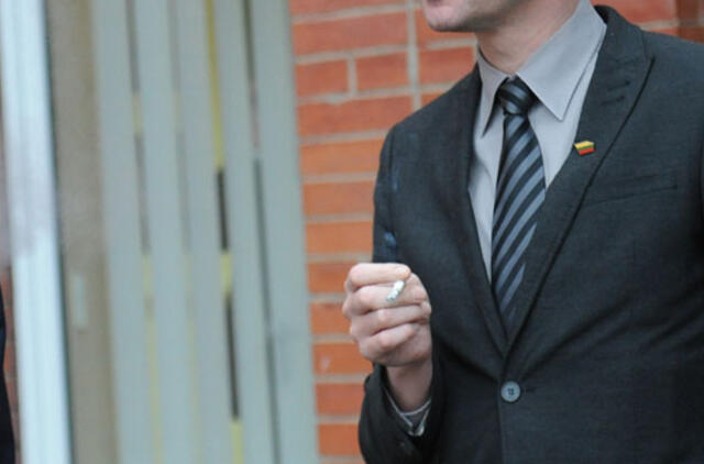 Nepritarta idėjai teritoriją aplink Seimą skelbti nerūkymo zona